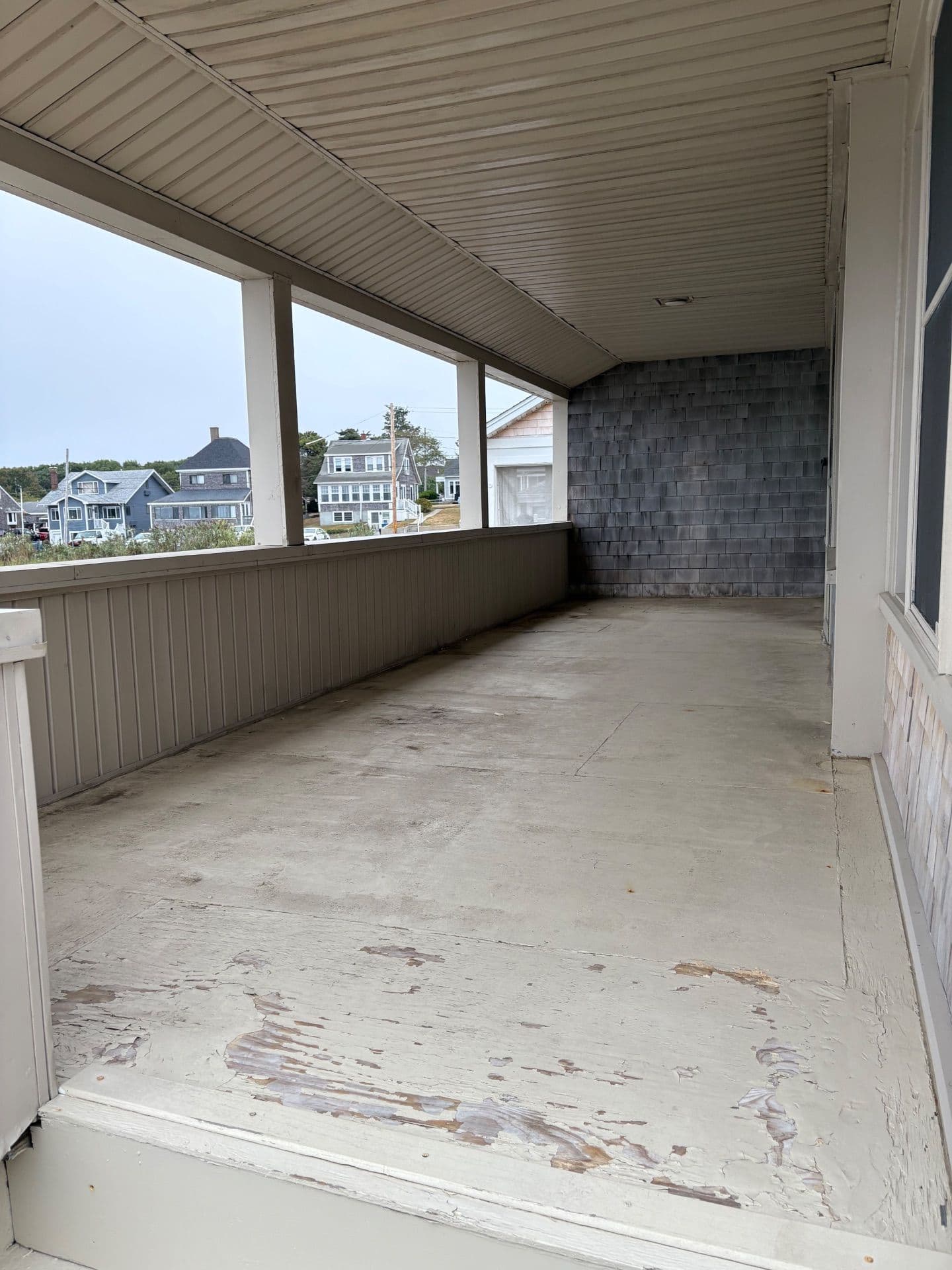 Gallery photos for Reviving 1940s Charm on a North Falmouth Porch: Image #3